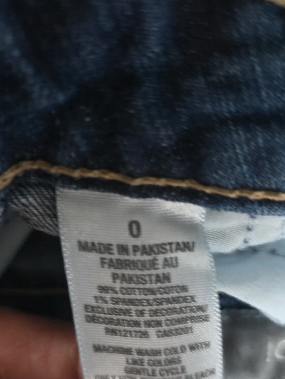 AEROPOSTALE Size (0) MIDI PETITE DENIM SHORTS - Picture 14 of 14